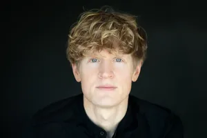 WiegenKlang Elternzeitkonzert: Klavier Rezital mit Lion Hinnrichs